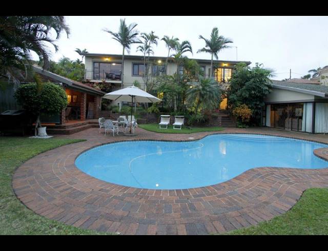 8 BEDROOM BED & BREAKFAST FOR SALE IN UMHLANGA CENTRAL